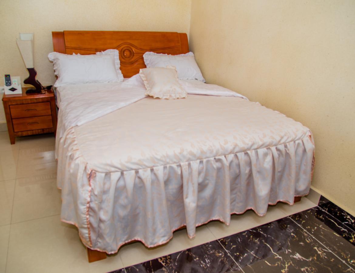 Tigers'S Apartment Hotel Buyumbura Exterior foto