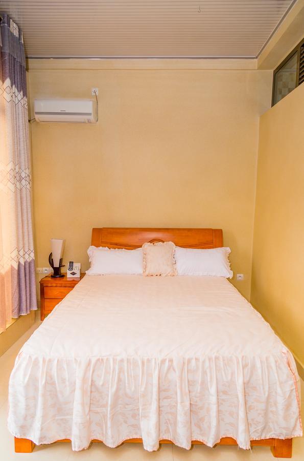 Tigers'S Apartment Hotel Buyumbura Exterior foto
